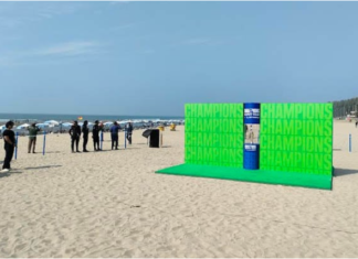 কক্সবাজার সমুদ্রসৈকতে আইসিসি চ্যাম্পিয়ন্স ট্রফি প্রদর্শিত আইসিসি চ্যাম্পিয়ন্স ট্রফি